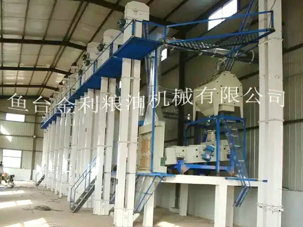 非洲毛利坦尼亞日產100噸大米成套加工設備安裝完畢